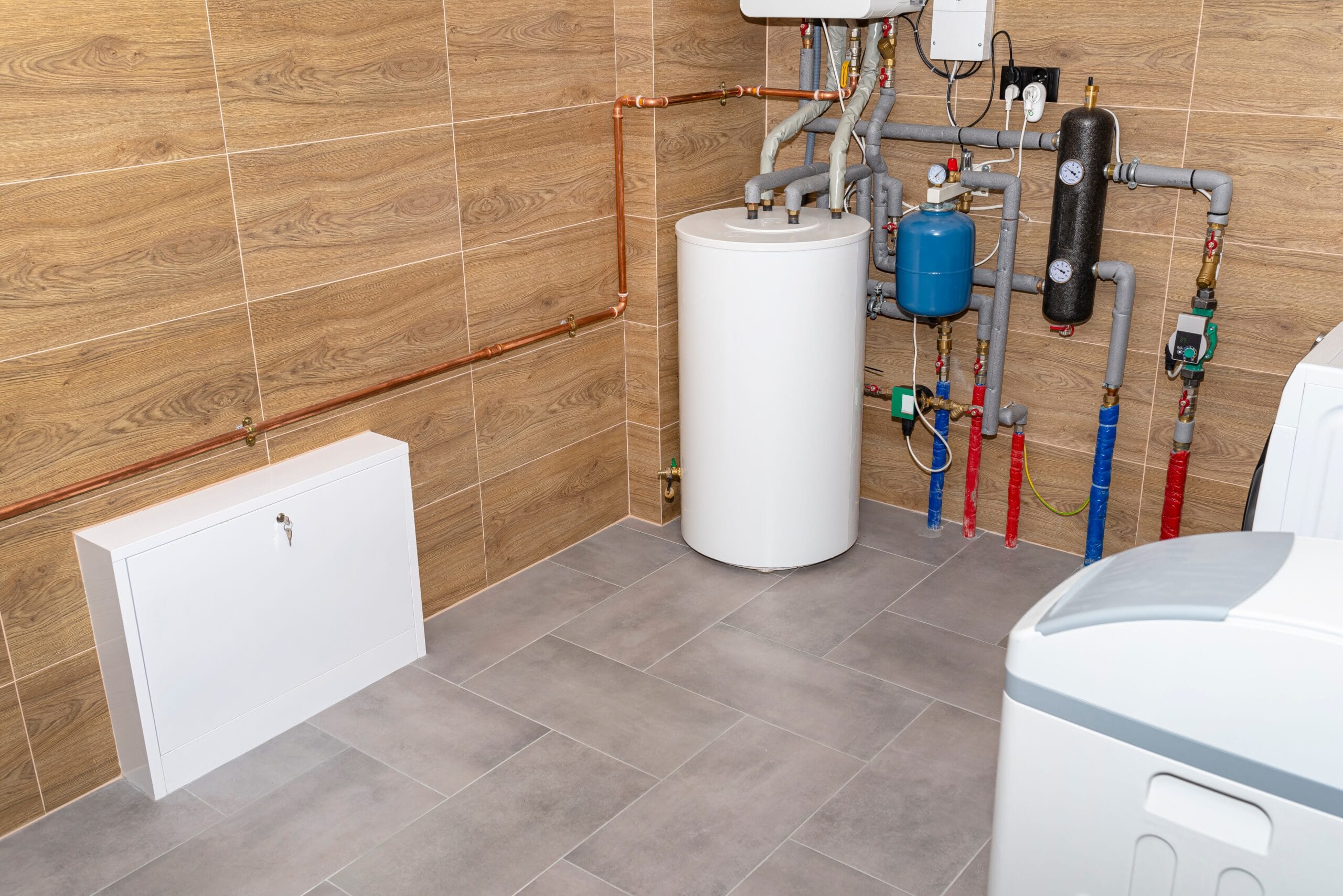 Professional water heater installation in Paramount